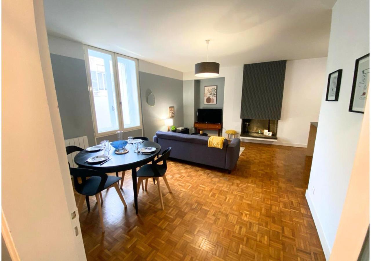 Апартаменты Le 107 - Poitiers - Chu - La Conciergerie. Экстерьер фото